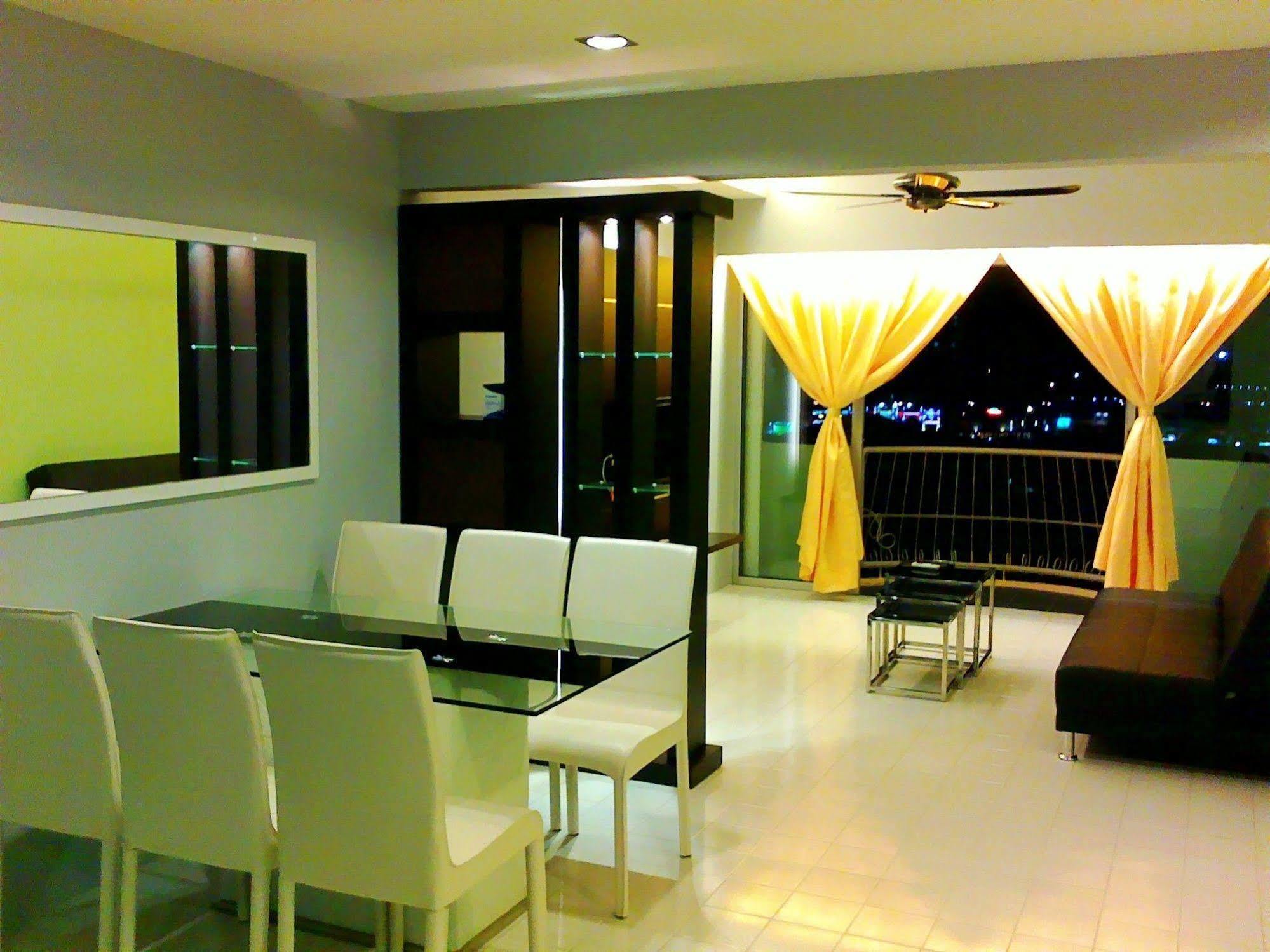 Malacca Hotel Apartment Exterior foto