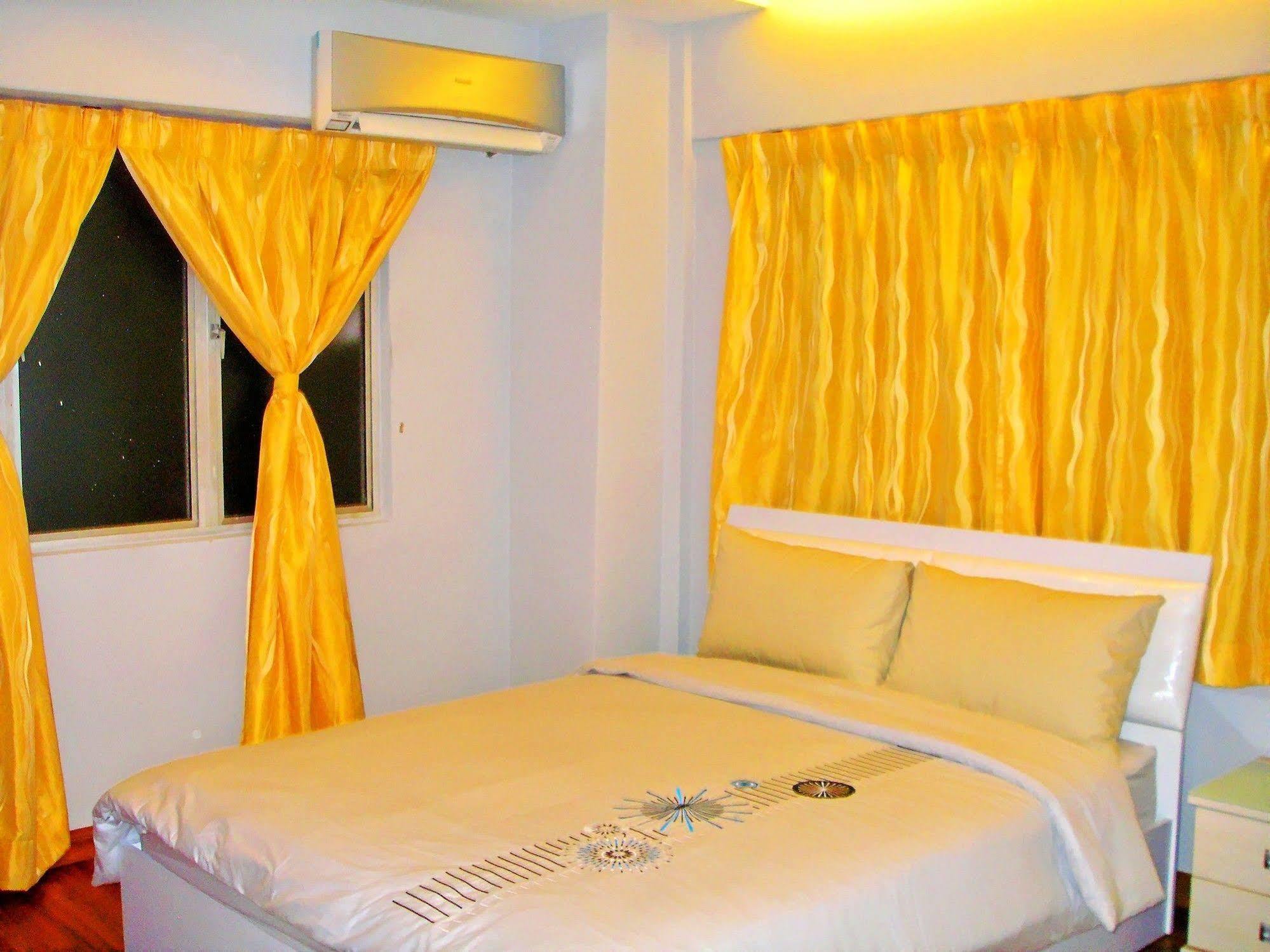 Malacca Hotel Apartment Exterior foto